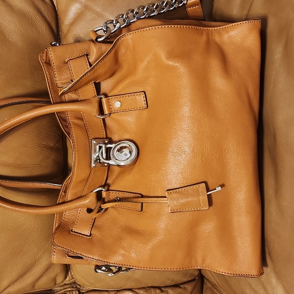 MICHAEL Michael Kors Handbags - Michael Kors Large Lock & Key Hamilton Leather Tote